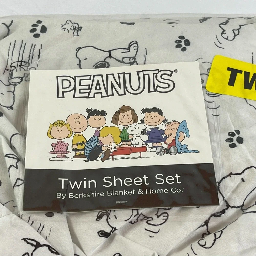 Peanuts Snoopy Print Twin Sheet Set Flat Fitted PillowCase Berkshire